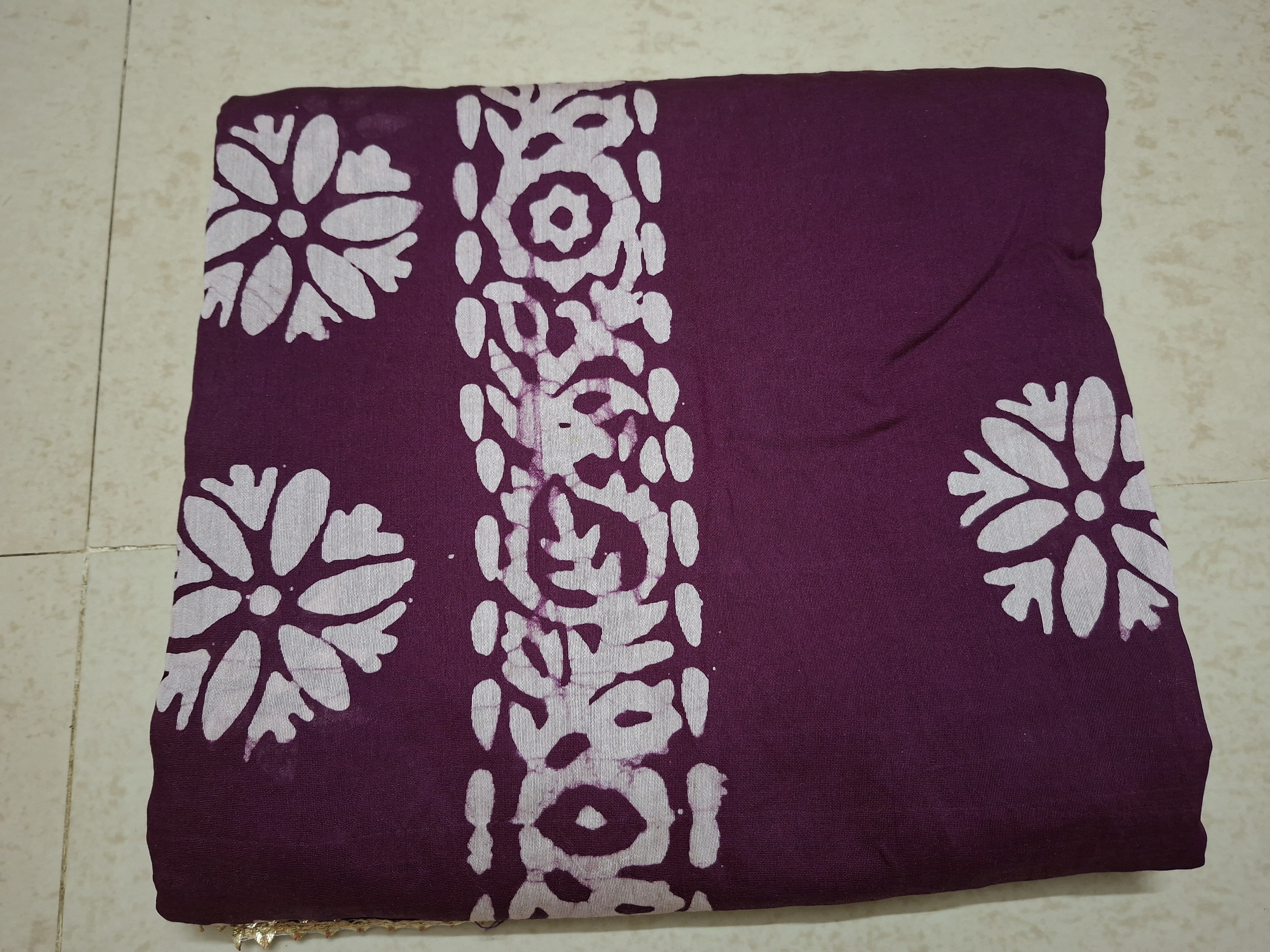 Purple Batik Print with Golden Lace Saree
